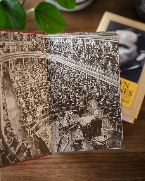 D. Martyn Lloyd-Jones — Interior page
