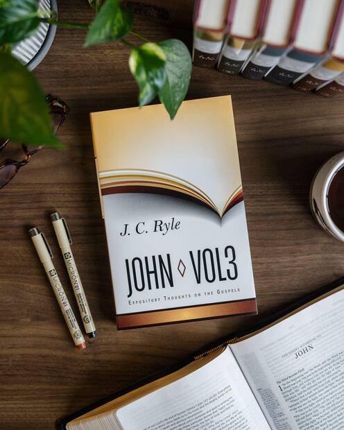 Expository Thoughts on the Gospels — Interior page