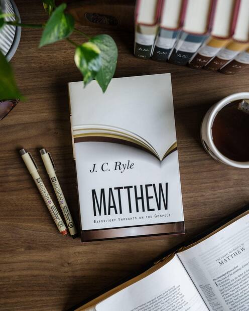 Expository Thoughts on the Gospels — Interior page