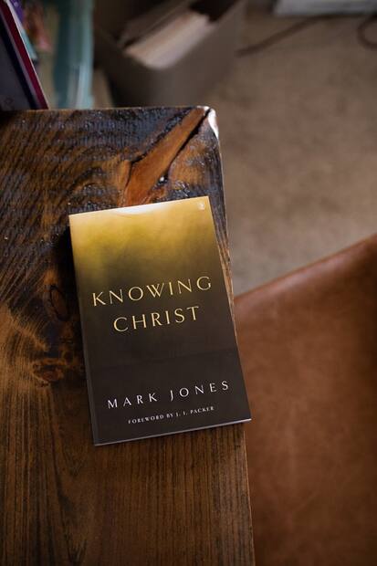 Knowing Christ — Interior page