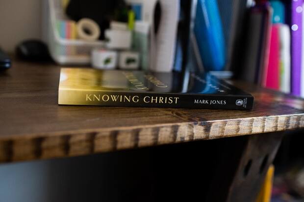 Knowing Christ — Interior page